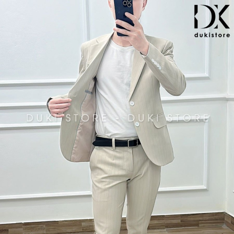 Bộ vest nam 2 cúc sọc kẻ màu kem cực sang DKB0046